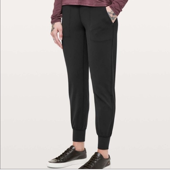 lululemon athletica Pants - Lululemon Black align joggers-size 2